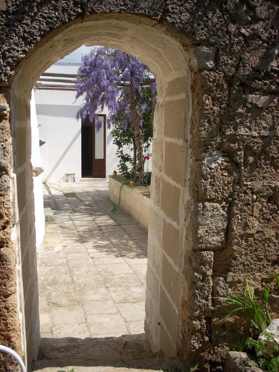 B&B Le Due Corti Martignano Bagian luar foto