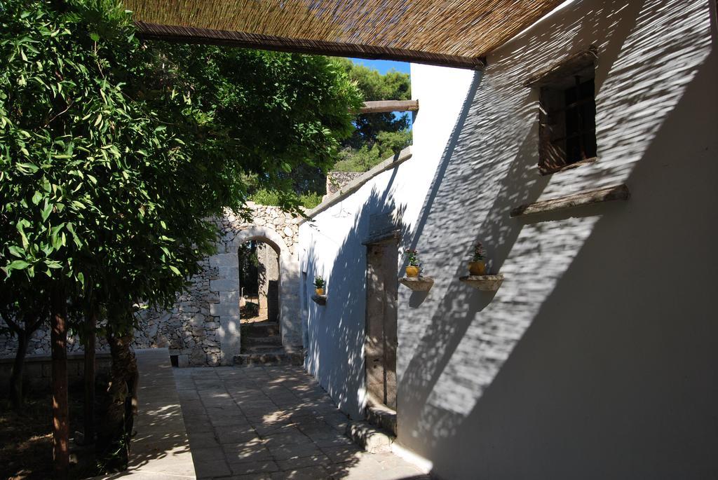 B&B Le Due Corti Martignano Bagian luar foto