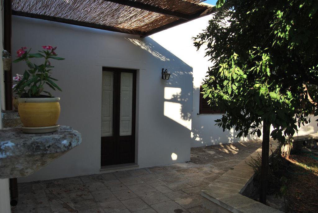 B&B Le Due Corti Martignano Bagian luar foto