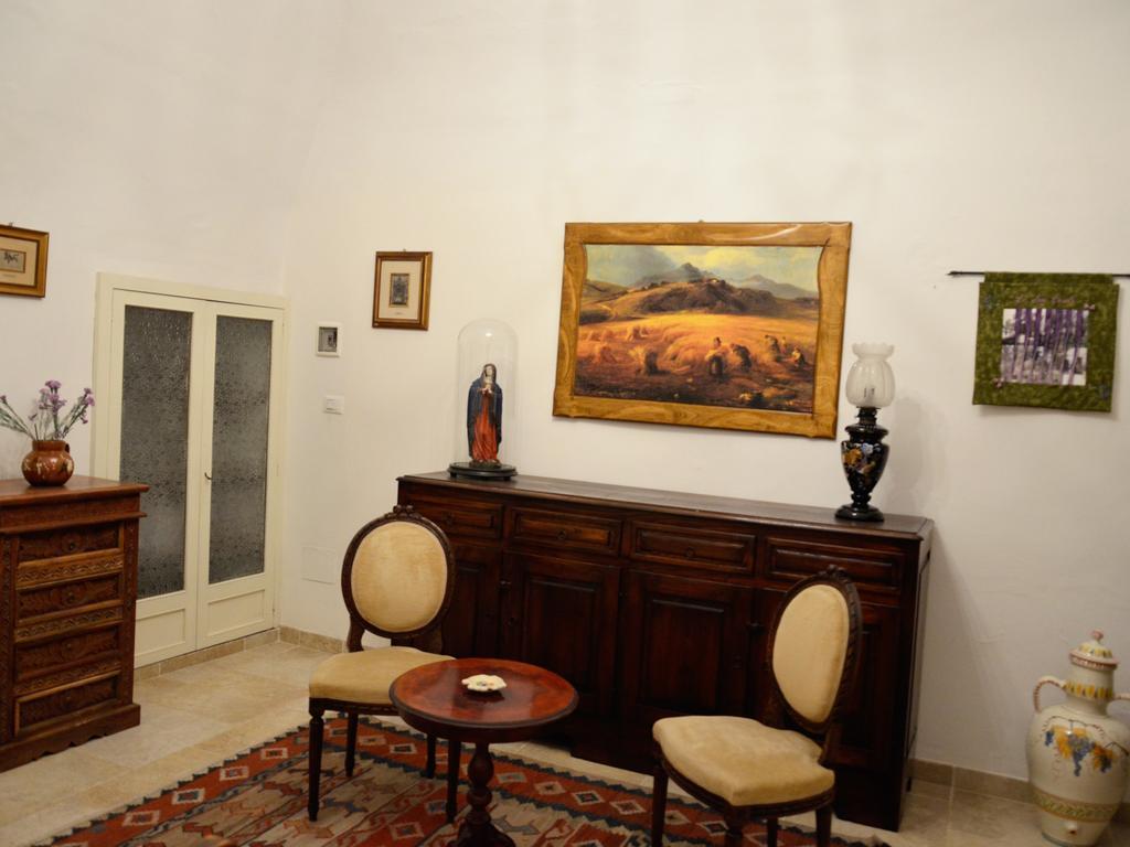 B&B Le Due Corti Martignano Bagian luar foto