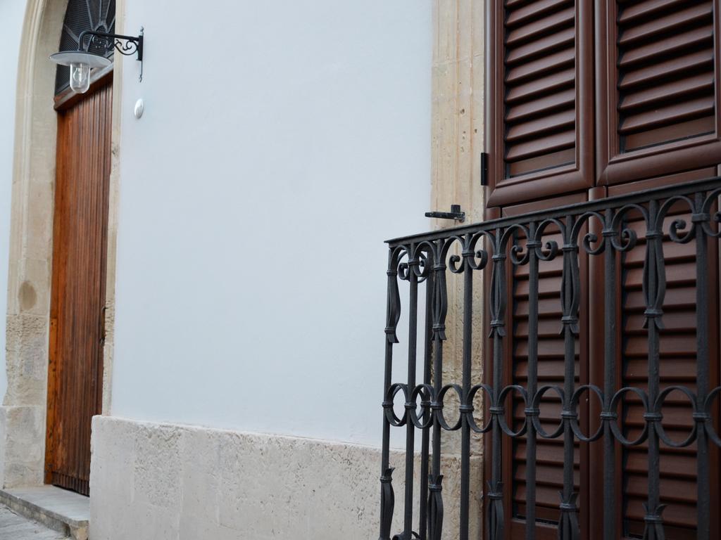 B&B Le Due Corti Martignano Bagian luar foto