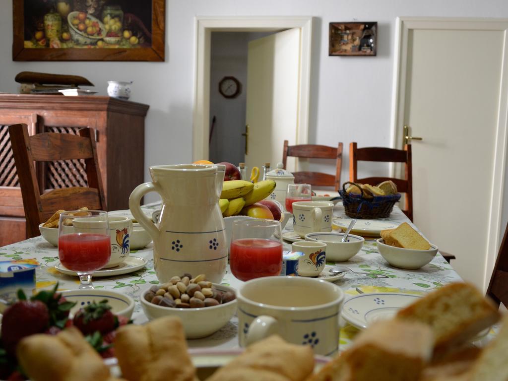 B&B Le Due Corti Martignano Bagian luar foto